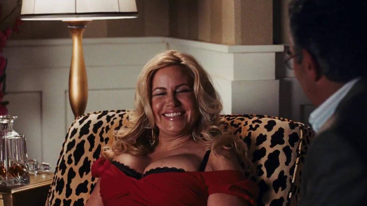 Según sus cálculos, se ha acostado con unas 200 personas que probablemente no habrían mostrado ningún interés en ella si no hubiera sido por el aura de seducción que ganó con ese personaje a ojos de toda una generación.