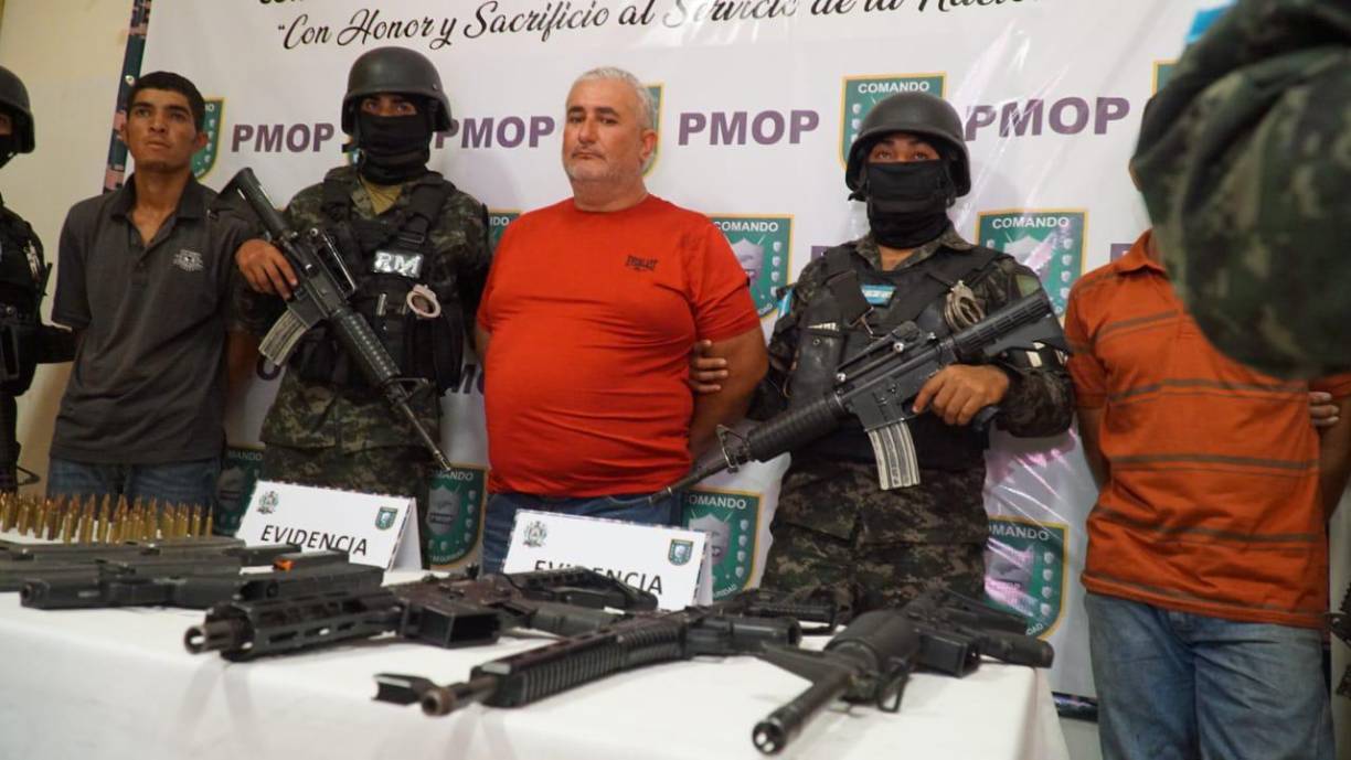 En abril del 2022, la Policía Nacional detuvo a 3 ciudadanos, quienes tenían órdenes de captura por diferentes delitos, los mismos eran integrantes de la estructura Los Castillo, en ese momento se detuvo a un ciudadano de 26 años de edad, originario y residente en la colonia Osorio de Santa Rosa de Copán, otro hombre de 25 años de edad, originario y residente en la colonia Osorio de Santa Rosa de Copán, y un tercer individuo de 21 años de edad, originario de Tegucigalpa y residente en la colonia Osorio. Además, en abril del 2023, la Policía Nacional detuvo a una persona identificada como alias El Glenn, quien es integrante de la estructura criminal de Tony Castillo, la detención se originó después de habérsele decomisado una considerable cantidad de droga, tal operación fue desarrollada en la colonia Osorio, Santa Rosa de Copán. 