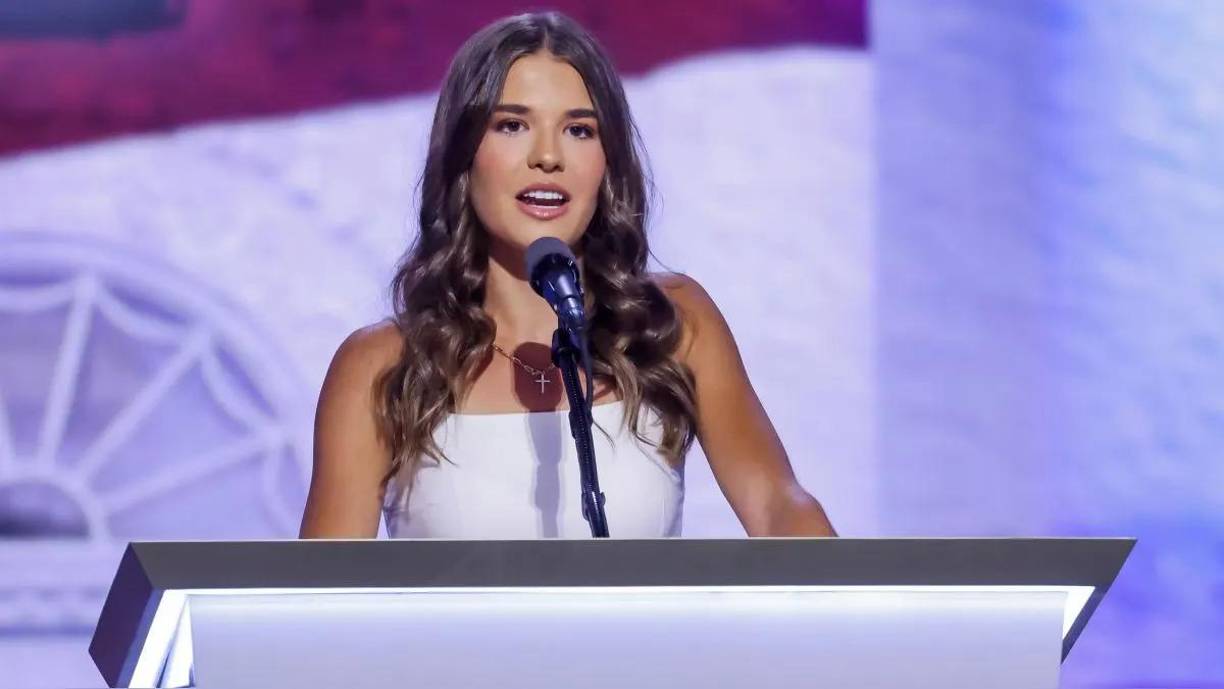 “Vengo a contar un lado de mi abuelo que la gente no ve. El que nos da caramelos y refrescos cuando nuestros padres no miran. El que me llama mientras estoy en el instituto para preguntarme qué tal me va en el golf”, señaló Kai en su discurso.