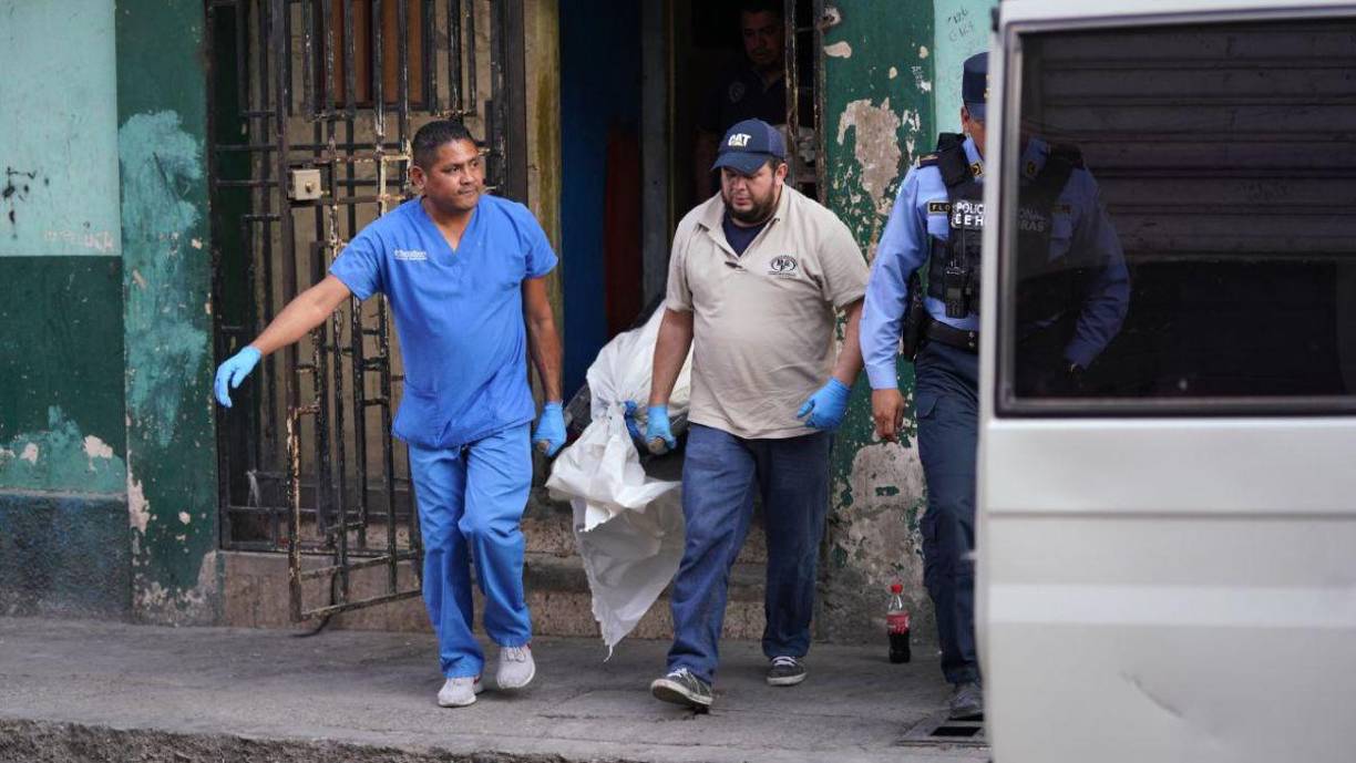 Hallan fusil en allanamientos por masacre en Comayagüela