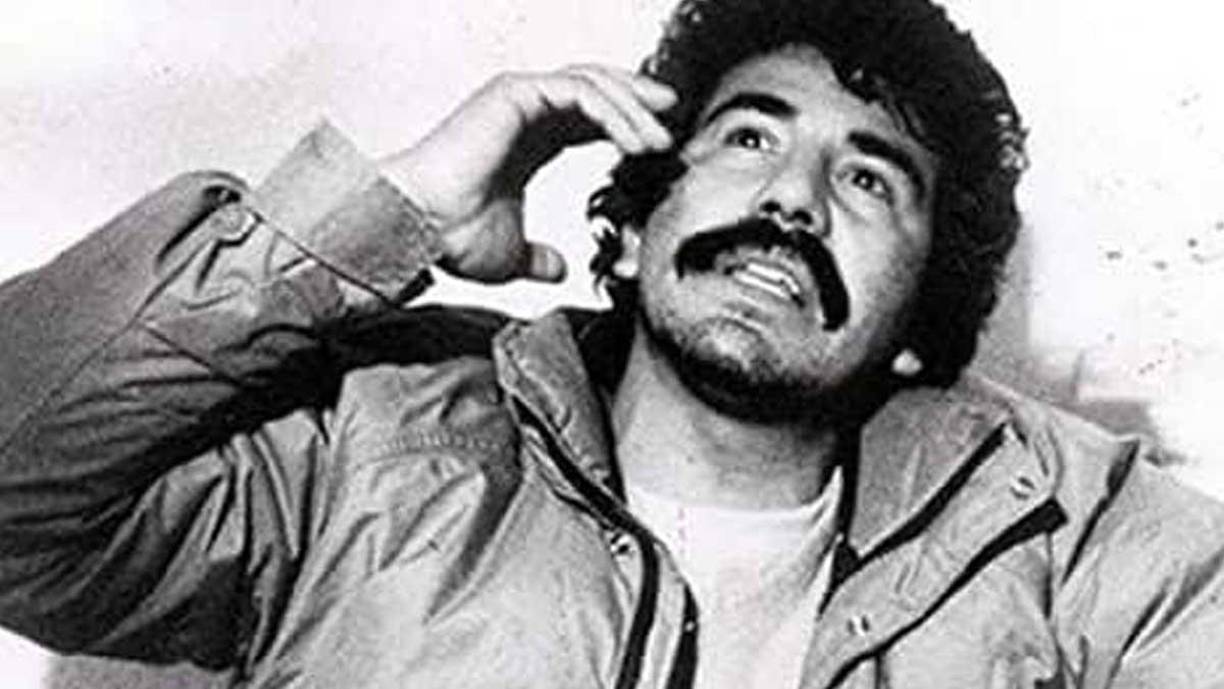 Se dice que llegó a acumular una fortuna de casi 500 millones de dólares y que se ofreció a pagar la deuda externa de México a cambio de que lo dejaran operar.