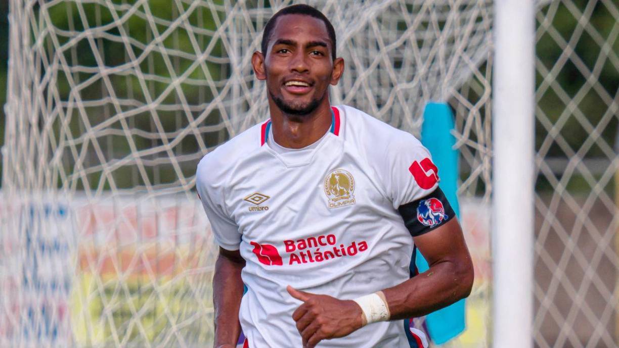 Jerry Bengtson: El delantero todavía no tiene pláticas con Olimpia para renovar contrato.