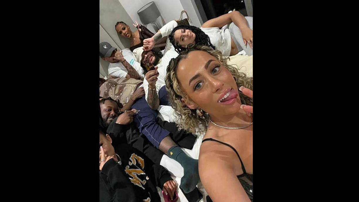 La fiesta de Alli fue junto a unos amigos cercanos. Otra de las cosas que se miro es que encima de la mesa se pudo observar algunas botellas de agua, refrescos y alcohol, además de las latas de la droga.