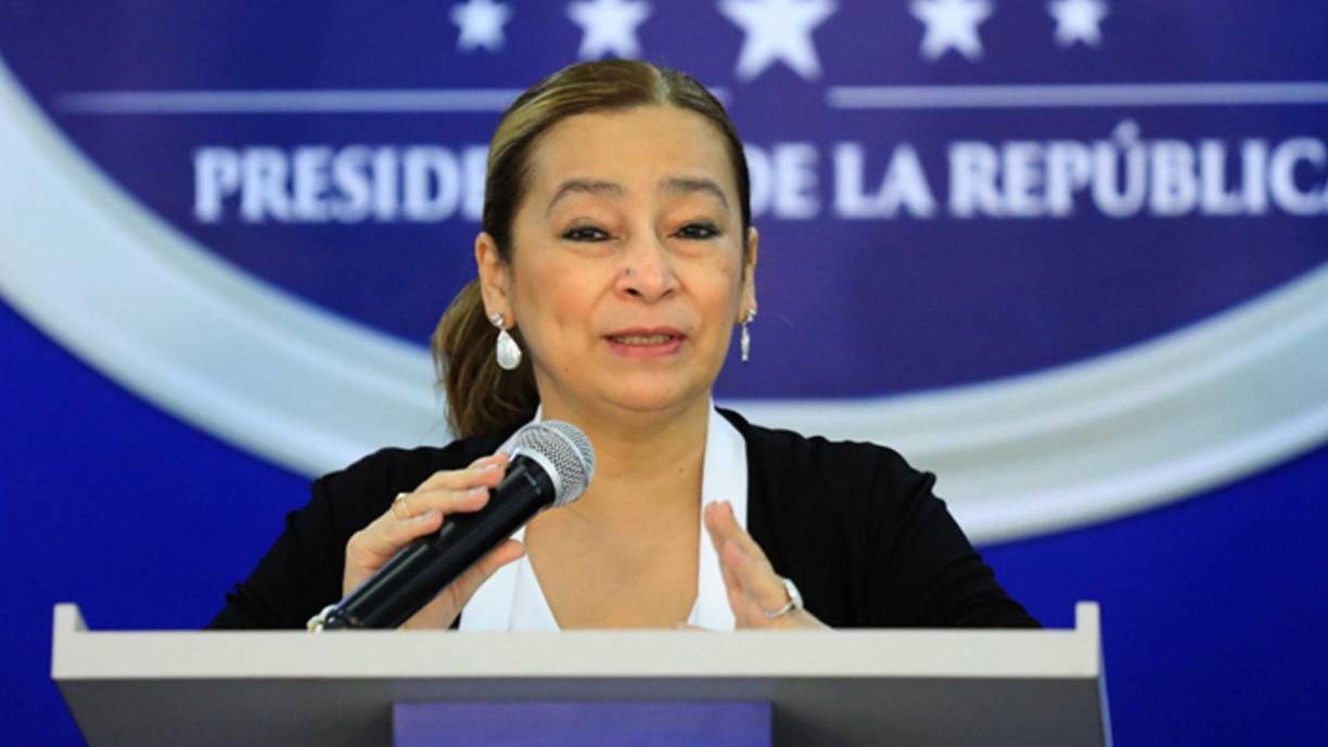 La exministra de Finanzas, Rocío Tábora, fue capturada este miércoles en el punto fronterizo de Guasaule, cuando pretendía ingresar a Nicaragua, confirmó el Ministerio Público.