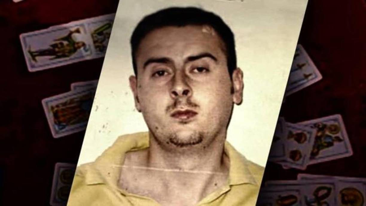 Galán Sotillo había servido en el Ejército, pero lo había abandonado debido a un trastorno de ansiedad. Al ser interrogado sobre su motivo para entregarse, su respuesta fue tajante: “Me entrego porque estoy cansado de la ineficacia policial”.