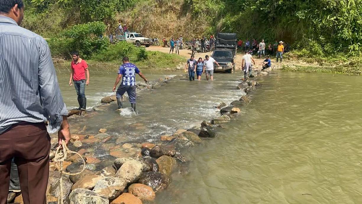 Estos eventos han generado lluvias intensas, afectando a 98 comunidades según los reportes recopilados.