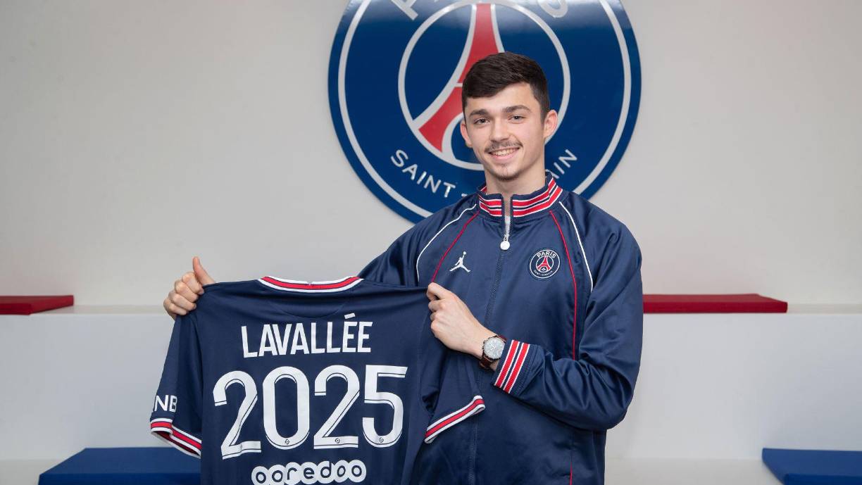 El PSG anunció la renovación de su portero Lucas Lavallée hasta el 2025. Foto PSG.