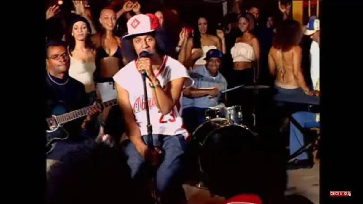 El tercer puesto es para Tego Calderón y su tema “Pa´ que retozen”. La revista recuerda el consejo que le dijo su padre: “Hacer que los oyentes bailen y luego piensen” Como resultado, creó un equilibrio perfecto en su álbum debut, El Abayarde, que celebraba los sonidos afrocaribeños mientras proyectaba conciencia social. La canción fue producida por DJ Joe.