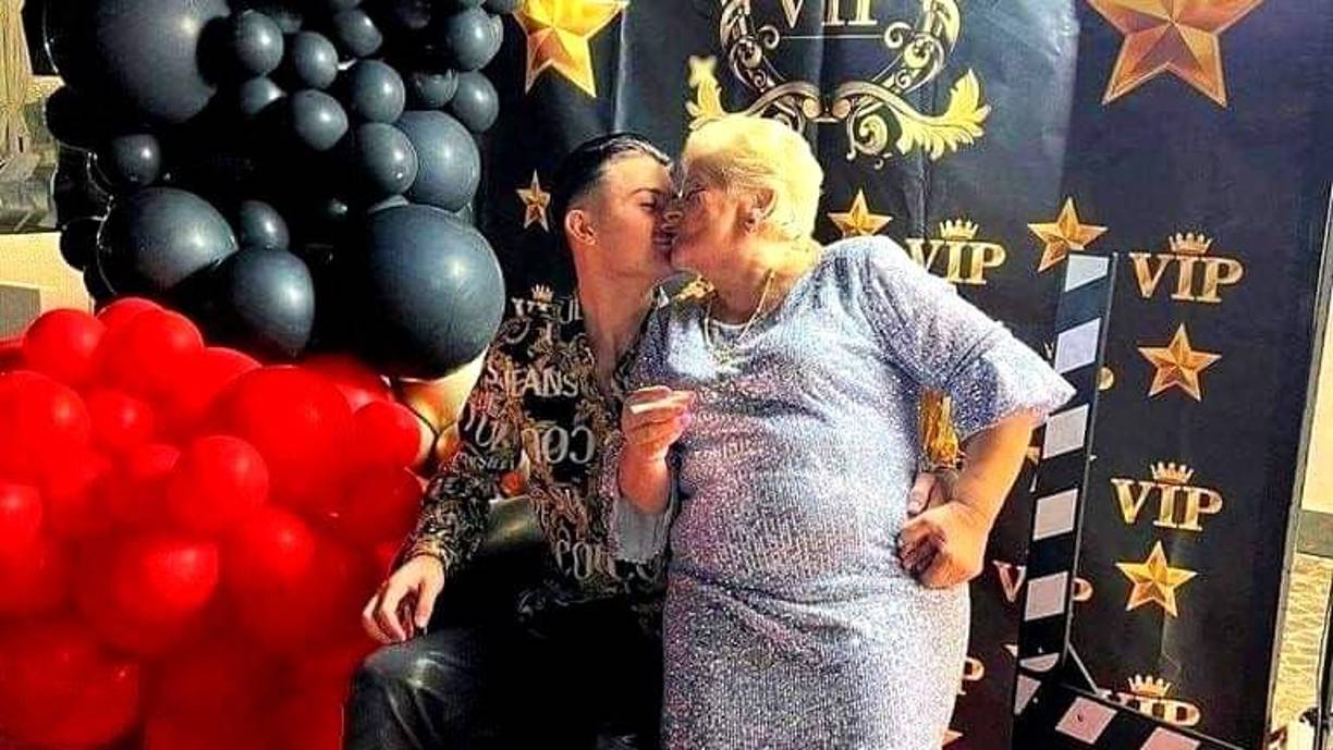 Como era de esperarse, la historia se volvió viral por la enorme diferencia de edad.