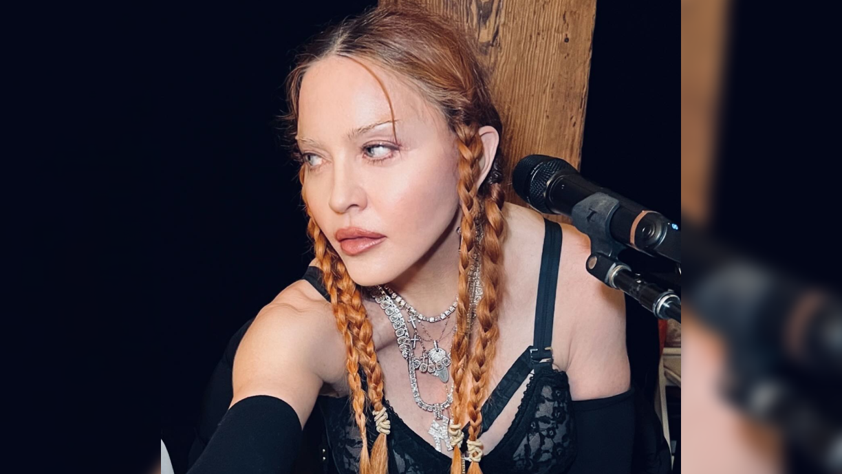 “Déjenme ser muy honesta con ustedes, solía ser una maníaca del fitness/entrenamiento”, dijo en ese momento. “Probablemente lo sepas, ¿verdad?... Durante mi gira [Madame X de 2019], no sé si lo notaste, pero estoy cojeando mucho, tenía más dolor que nunca. en mi vida Soy una mujer biónica, tuve una cirugía de reemplazo de cadera”, dijo Madonna en aquel entonces. 