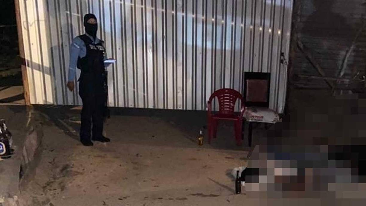 Una posible venganza entre grupos delictivos es la hipótesis más fuerte que maneja la Policía en torno a la masacre de cinco personas ocurrida la noche del sábado en la colonia Lomas de San Juan, sector Lomas del Carmen, de la Capital Industrial.