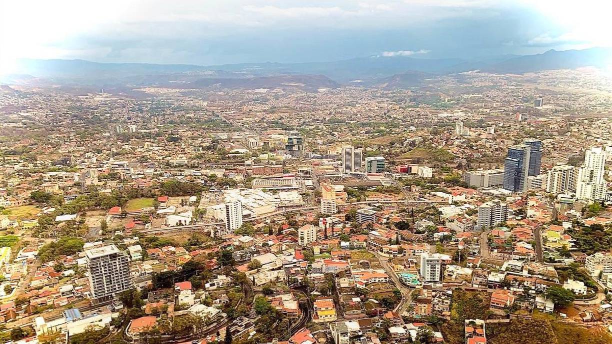 “Hemos decidido unir nuestros caminos, para juntos construir una vida llena de amor y felicidad. Para amarnos, cuidarnos y respetarnos de por vida, ¡Nos Casamos! Te amo mi @ivethbulnes , Contigo ¡SI, hasta viejitos!”, escribió Mauricio Rivera en un posteo con las fotos del viaje.