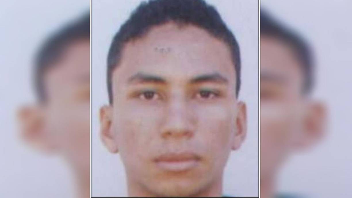 Miguel Ángel Zúñiga Landeros (27 años), oficial de Policía en el grado de Subinspector de Policía. Originario y residente de Choluteca.
