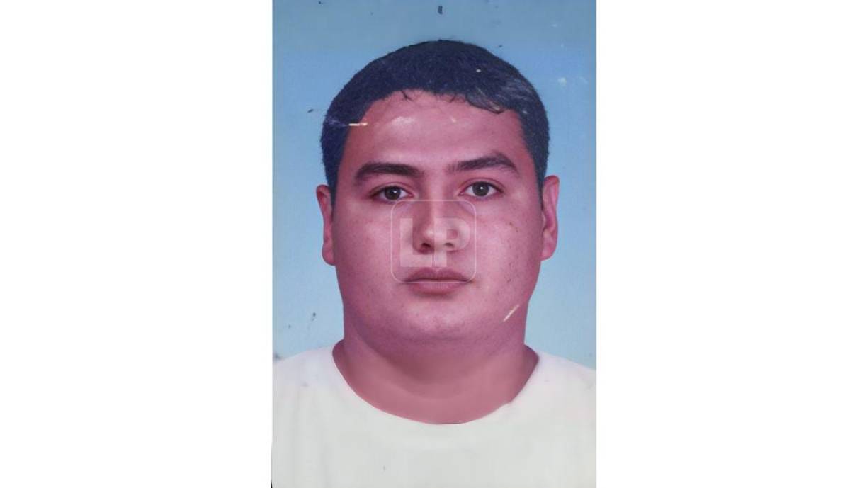 El crimen tuvo lugar alrededor de las 6:20 a. m., cuando sujetos no identificados, presuntamente a bordo de una <b>camioneta</b>, le dispararon en repetidas ocasiones. 