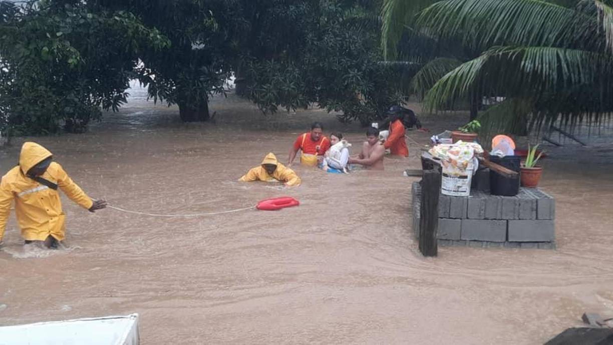 Autoridades en alerta por crecida de ríos en Cortés y Atlántida