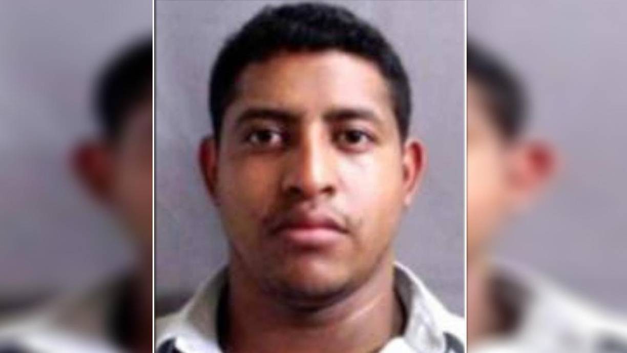 Obed Diblain Mencías Hernández (30 años), agente de Policía originario de Tegucigalpa, Francisco Morazán.