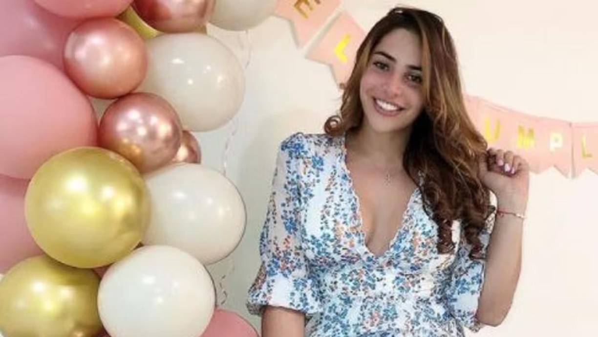 Yepes hizo historia en Colombia en 2014 al convertirse en la primera presentadora trans de televisión colombiana, presentando la sección de cultura y entretenimiento en un noticiero local.