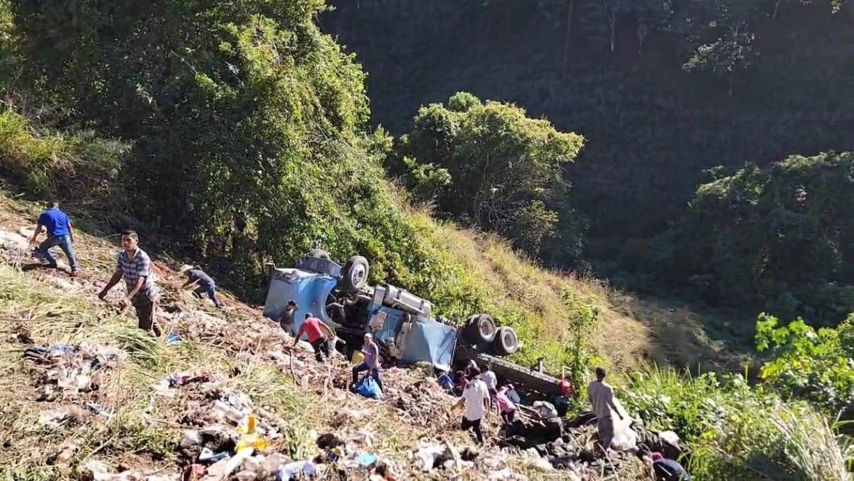 La rastra salió de San Pedro Sula y su destino era Santa Rosa de Copán.