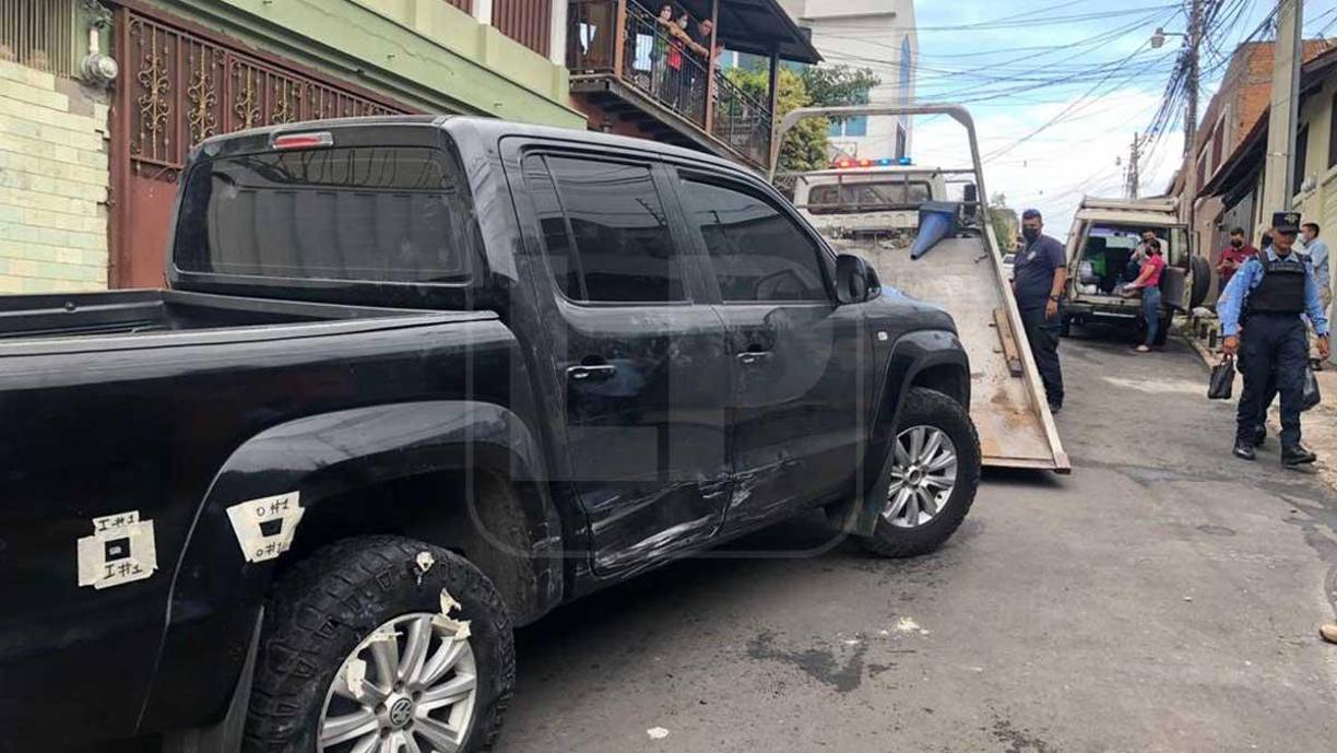 La Policía allanó una vivienda en Miraflores Sur donde encontraron el pick up Amarok que habrían usado los sicarios.