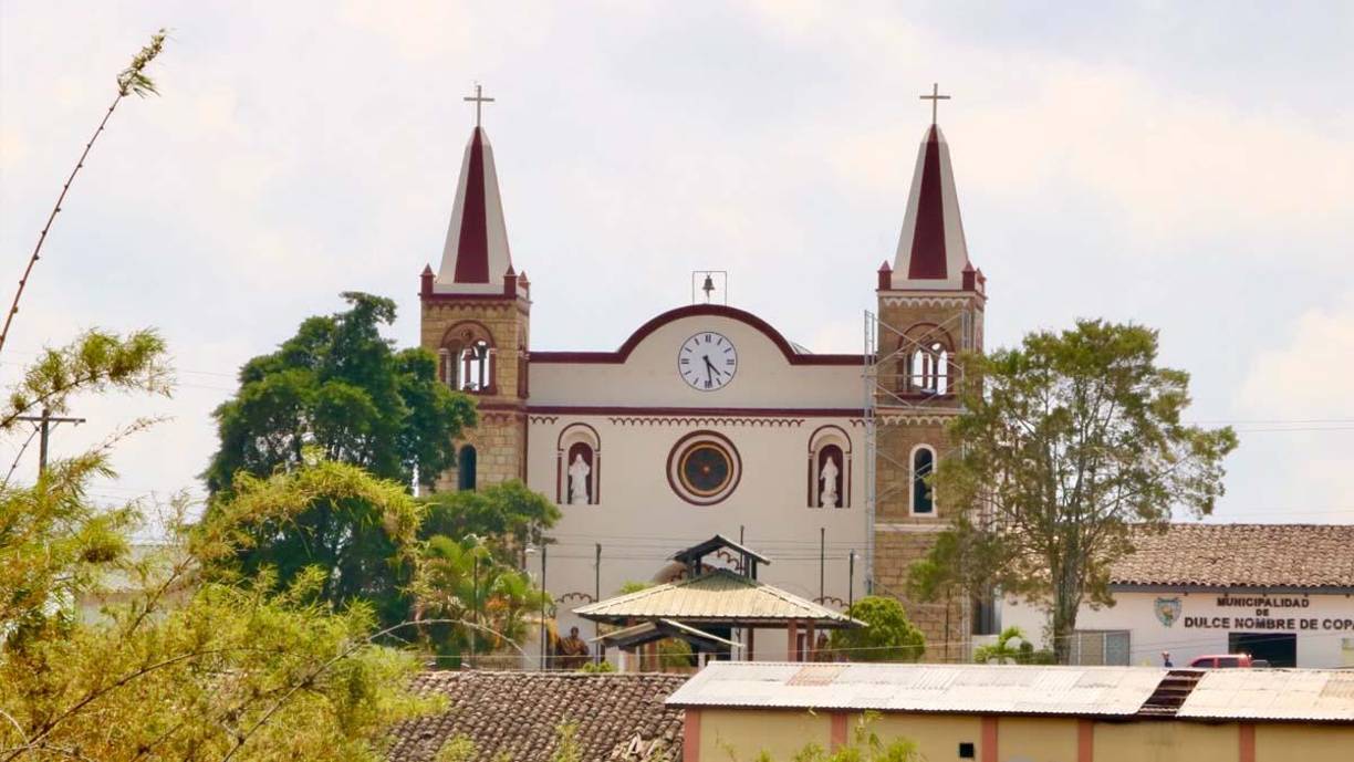  Se contempla ejecutar otras actividades turísticas como ecoturismo, que integra sitios boscosos importantes del municipio y fincas y haciendas privadas, de igual forma se pretende unir Dulce Nombre y Santa Rosa por medio de una vía localizada en la comunidad de El Salitrillo, como un paso para que se practique senderismo, ciclismo y motocross.