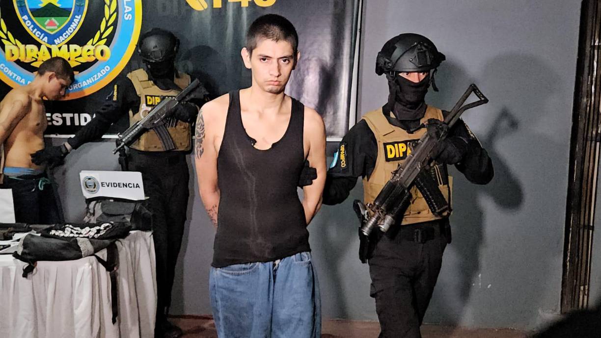 Los arrestados supuestamente son cuatro cabecillas de la estructura criminal pandilla 18, entre los que figura alias “El Yiligan” el cual es miembro activo de la estructura criminal Pandilla 18.