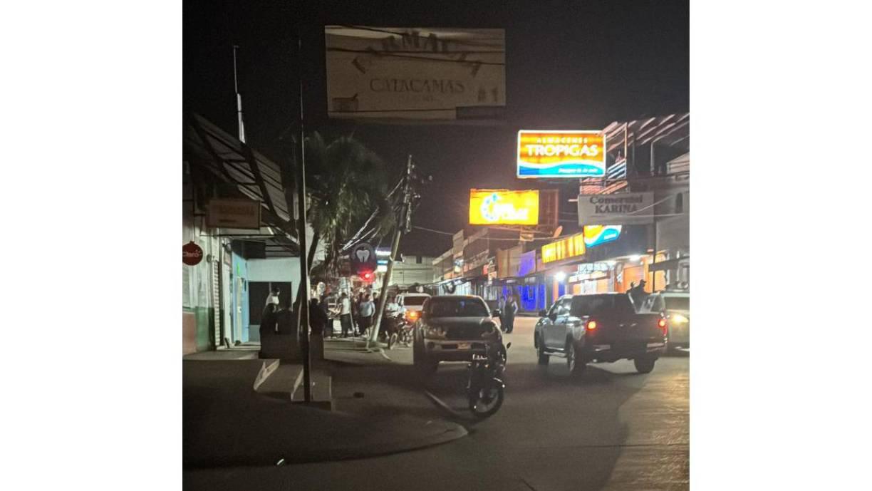 Esto llevó a los familiares a trasladarse a la vivienda, donde Medardo intentó ocultar el cuerpo bajo la cama alegando que Angie había salido.