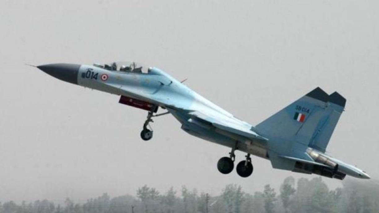 Las maniobras de Rusia anunciadas el martes implican a unos 6.000 militares, aviones caza y bombarderos. Se están llevando a cabo en el sur de Rusia, cerca de Ucrania, y en Crimea, una península ucraniana que Moscú se anexionó en 2014.