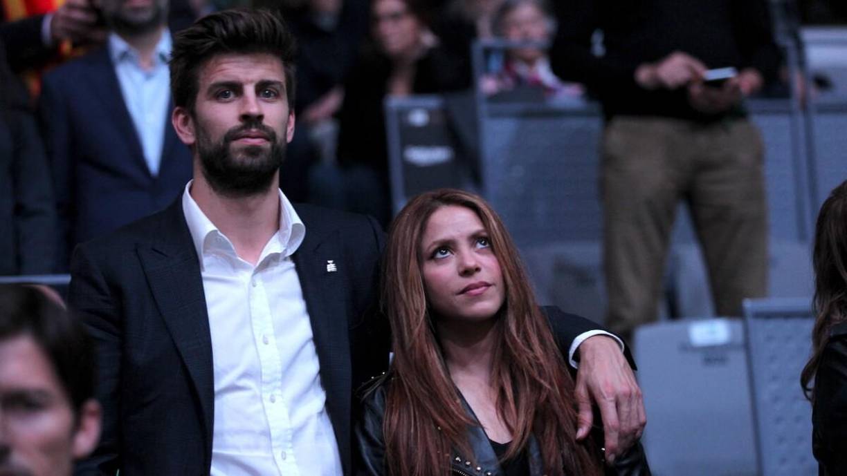 “Al final, la expareja se topó a la salida del campo de juego, protagonizando un momento incómodo hasta que llegaron a los autos donde la cantante se despidió de sus hijos”, concluyó Jordi Martin.