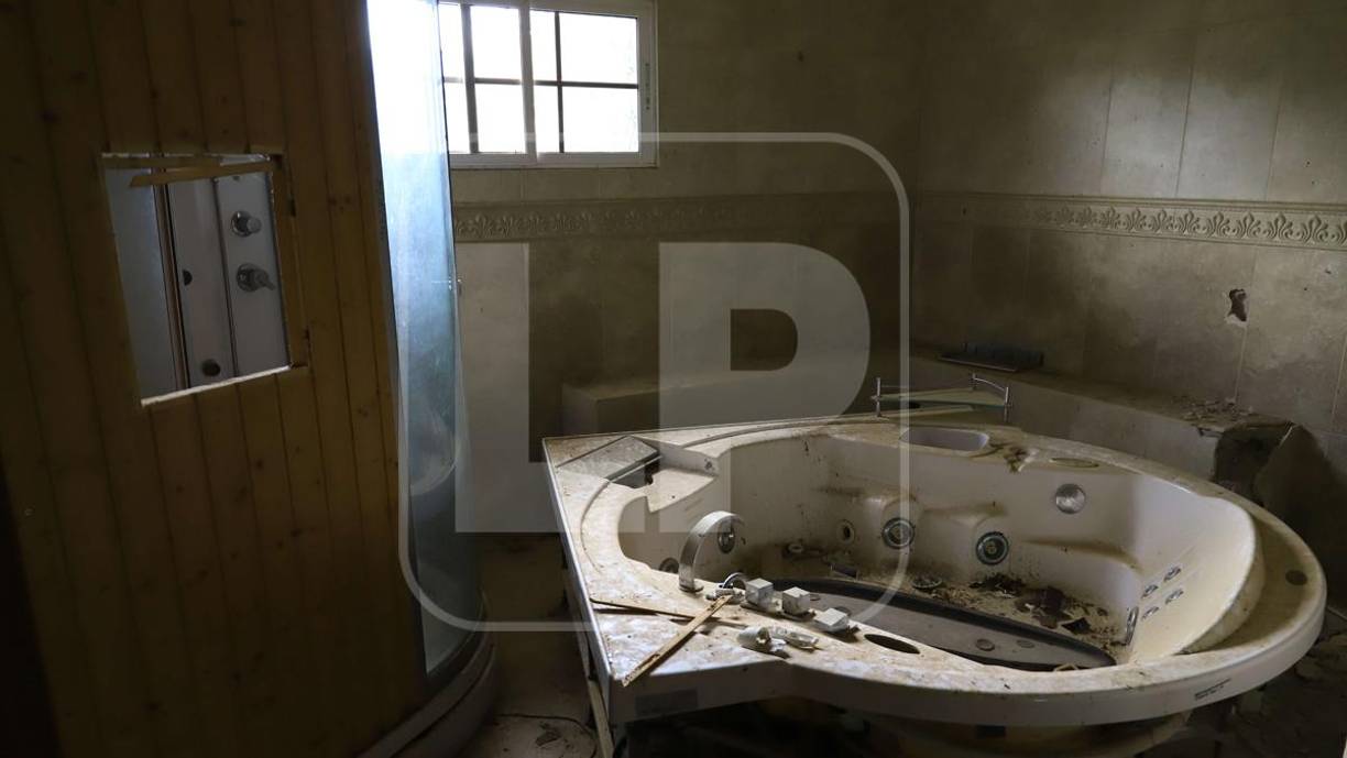 FOTOS: Así lucen por dentro las lujosas casas en el olvido de los Valle Valle en Copán