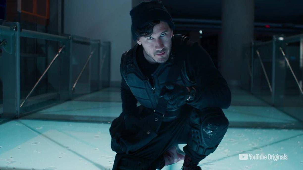 Mark Edward Fischbach, mejor conocido como Markiplier, ganó 38 millones de dólares en YouTube en el último año ocupando el tercer lugar. El comediante estadounidense estrenó su serie Unus Annus y se benefició del merchandising en la plataforma.