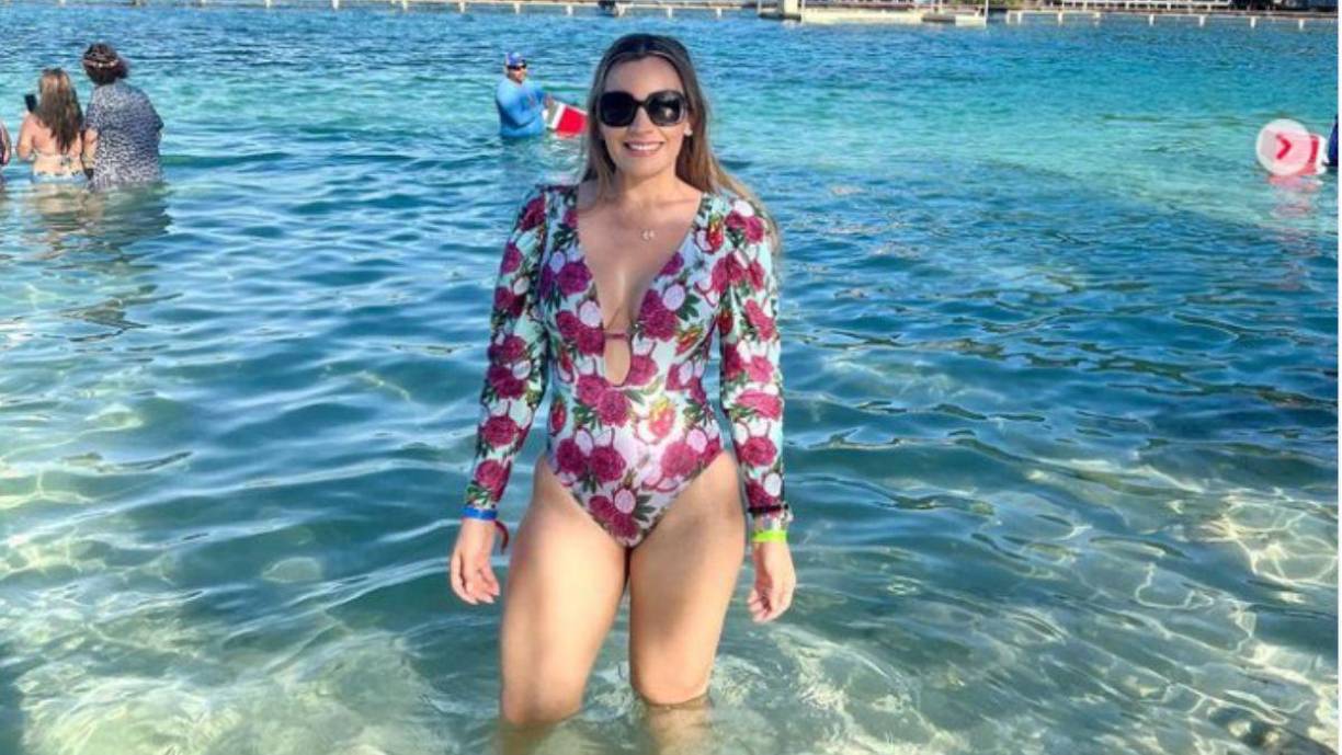 Virginia Varela presumió su cuerpazo en Anthony’s Key Resort, una de las zonas más exclusivas de Roatán.