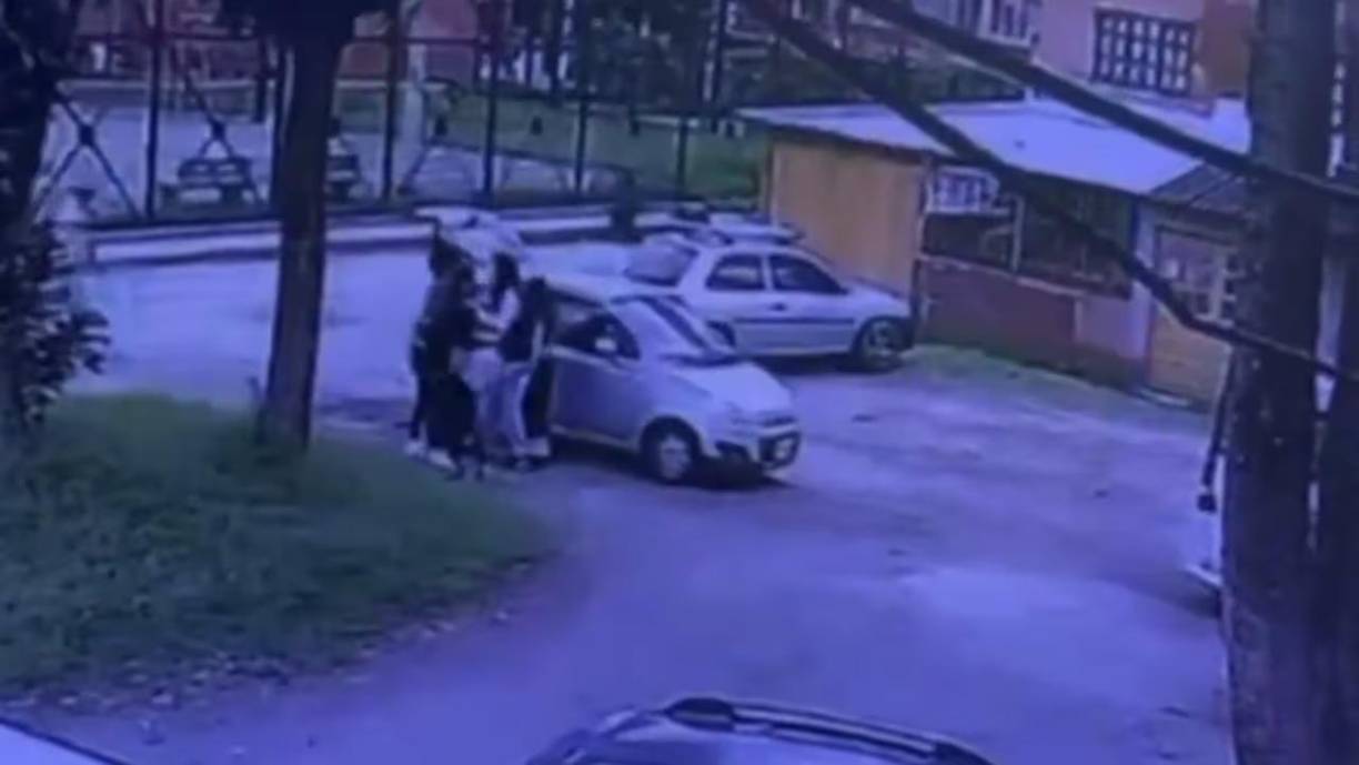 Un sospechoso del crimen contra Rincón fue detenido por las autoridades y dijo en declaraciones a medios locales que su arma era de ‘balines’ y que quien ‘disparó fue el escolta del joven’.