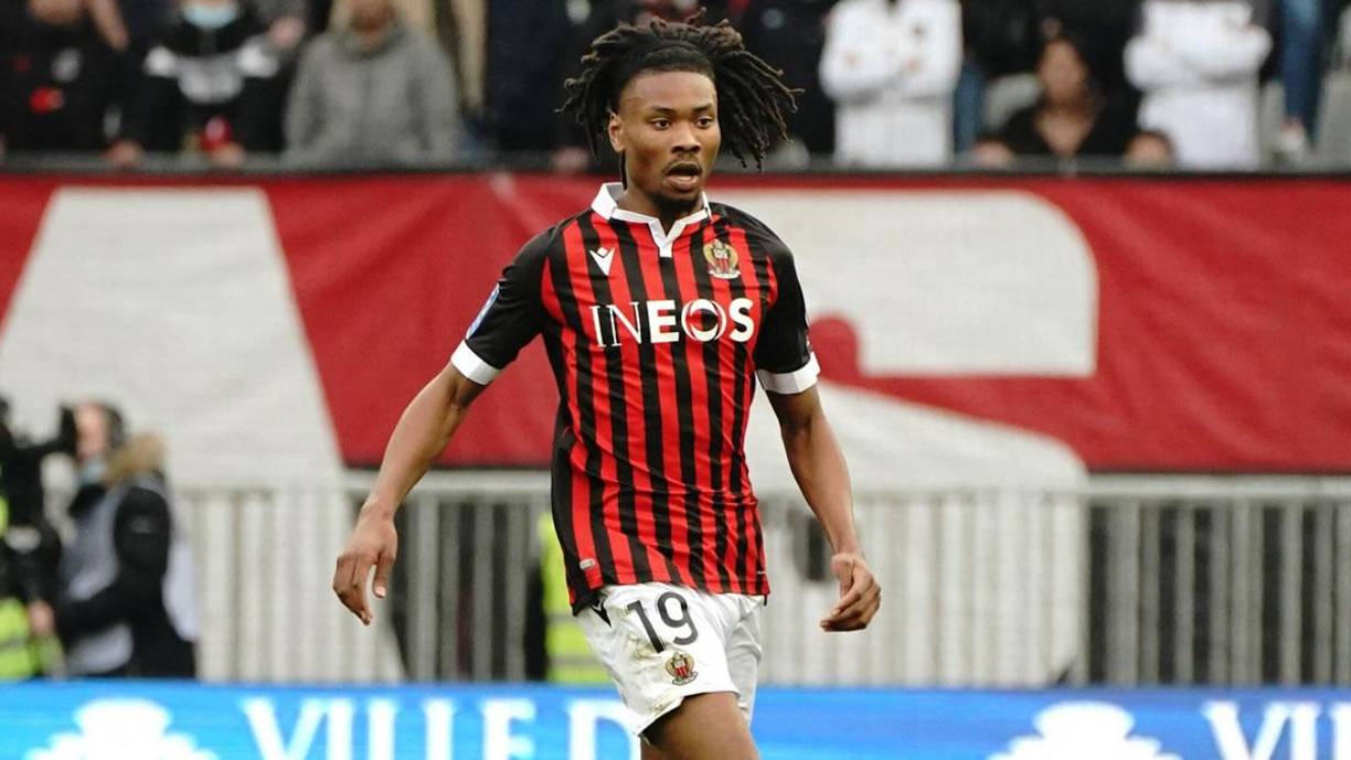 Según medios ingleses el Liverpool se ha fijado en el hijo de Lilian Thuram. Pero no es Marcus Thuram, jugador del Borussia Mönchengladbach que estuvo en el Mundial. El elegido es Khephren Thuram, centrocampista de 21 años del Niza. Ha disputado 18 partidos esta temporada con un gol y tres asistencias.