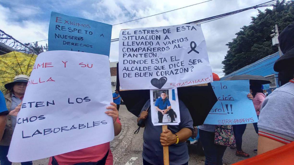 También se quejan del acoso laboral al que son sometidos.