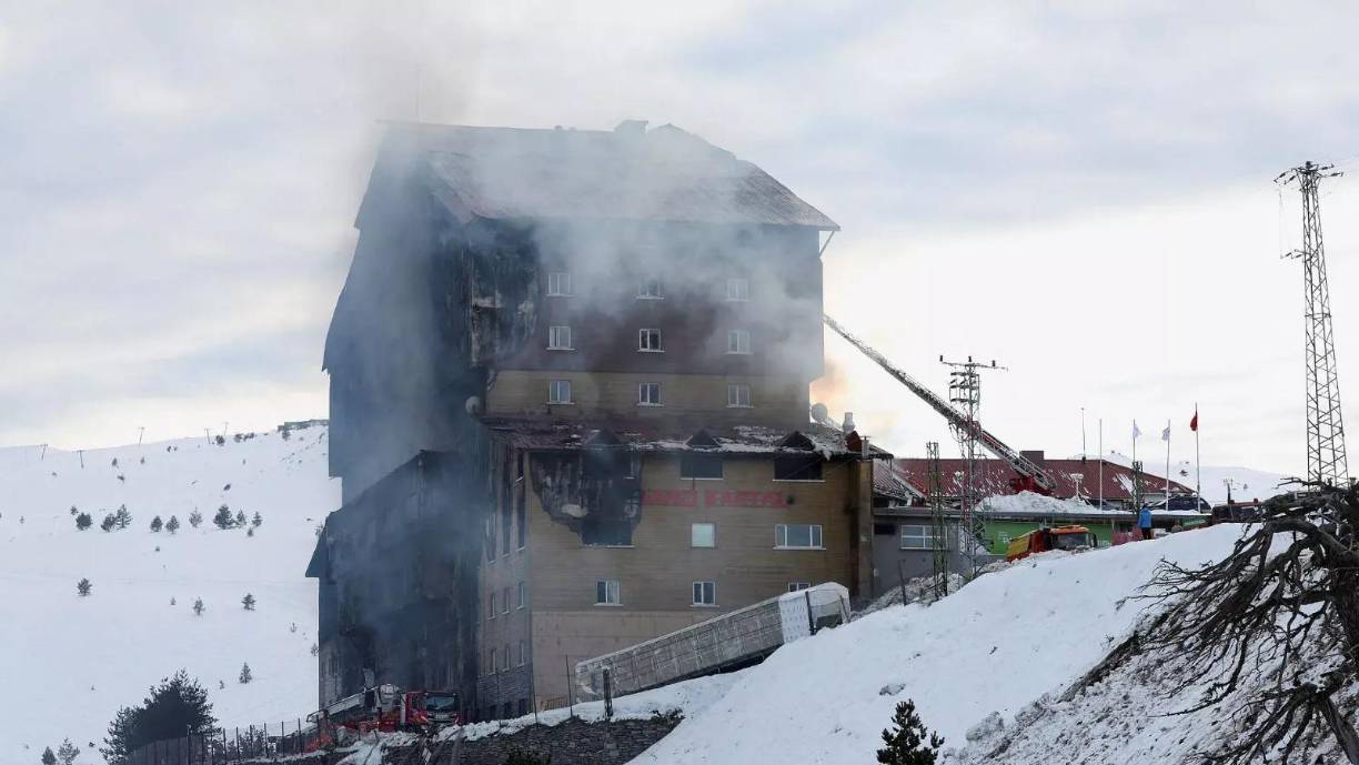 El 90 % de las 161 habitaciones estaba ocupado, debido a que estos días son las vacaciones escolares de invierno en Turquía, señala el diario turco Hürriyet.