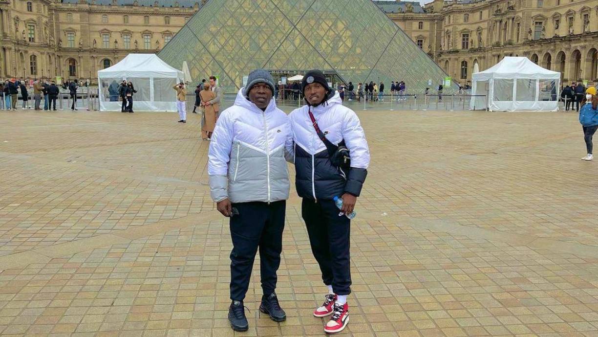 Hace algún tiempo, Elis compartió tiempo en un paseo con su familia, quien lo visitó en el Viejo Continente.