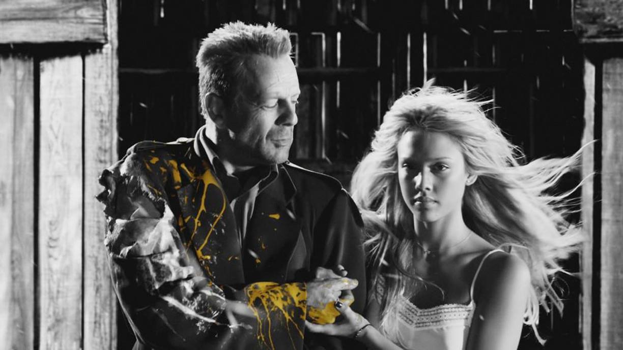 Sin City (2005): Sin City es una ciudad que seduce a la gente. En ella viven policías tramposos, mujeres seductoras y vigilantes desesperados, algunos de ellos están en busca de venganza y otros en busca de redención. Disponible en HBO Max