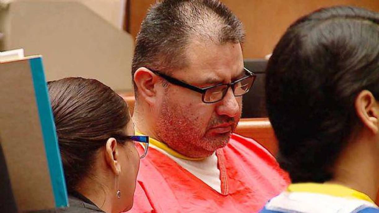 El líder de la iglesia La Luz del Mundo ha sido defendido, a pesar de declararse culpable por los cargos, por miembros de su iglesia. 