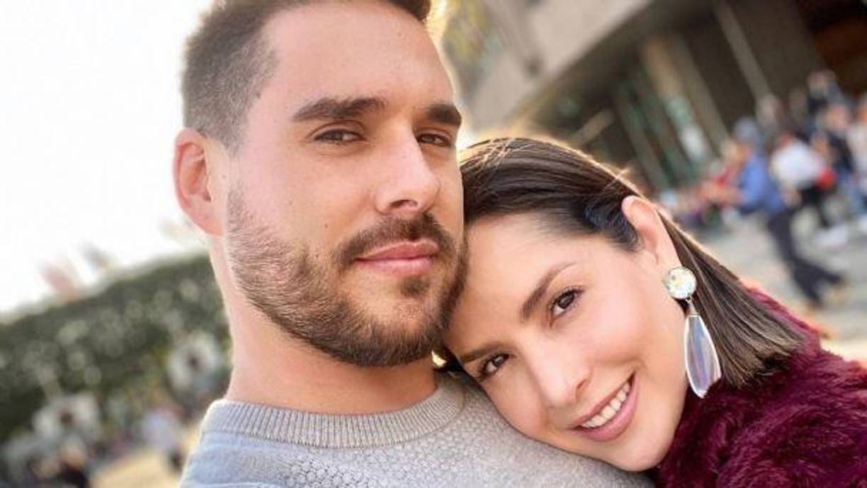 Desde hace varios meses se había especulado en el mundo de la farándula sobre una inminente ruptura entre los artistas, pero hoy ya es un hecho.