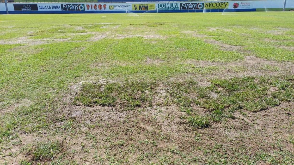 “Estamos cambiando el rostro del fútbol Hondureño, con la construcción de dos canchas híbridas más, las mismas que serán construidas en el estadio “Juan Ramón Breve Vargas” de Juticalpa, Olancho y en el estadio Municipal en La Ceiba”, confirmó el Colectivo Nacional del Deporte.