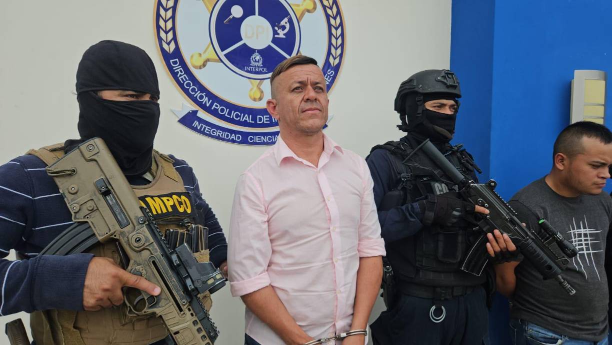 Un tercer arrestado es “El Naldo”, miembro activo de la estructura criminal La Mafia es el encargado de recibir dinero producto del cobro de extorsión que realiza la estructura.