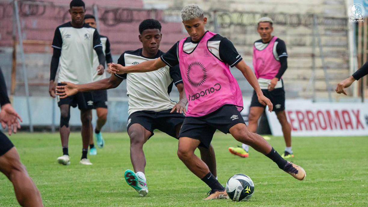 GOLPE ANÍMICO EN LA COPA CENTROAMERICANA / Olimpia sufrió por segundo año consecutivo un golpe fuerte con la eliminación de la Copa Centroamericana en fase de grupos tras empatar 1-1 ante Antigua de Guatemala la semana anterior en el Nacional Chelato Uclés. 