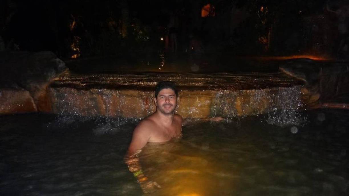 Según las investigaciones preliminares de la <b>Policía del Departamento de Norte de Santander</b>, el médico habría intentado evitar un retén ilegal, lo que llevó a que dos hombres en motocicleta interceptaran su camioneta blanca.