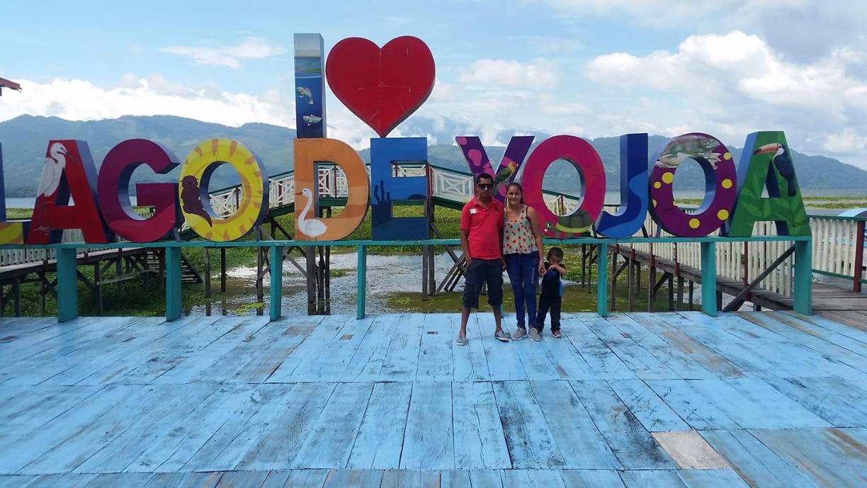 Abel Lorenzo y su familia.