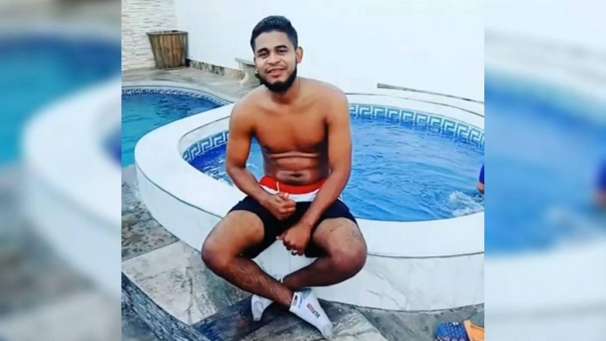 Clinton utilizaba sus redes sociales para presumir los lujos que se podía dar al formar parte de la organización criminal.