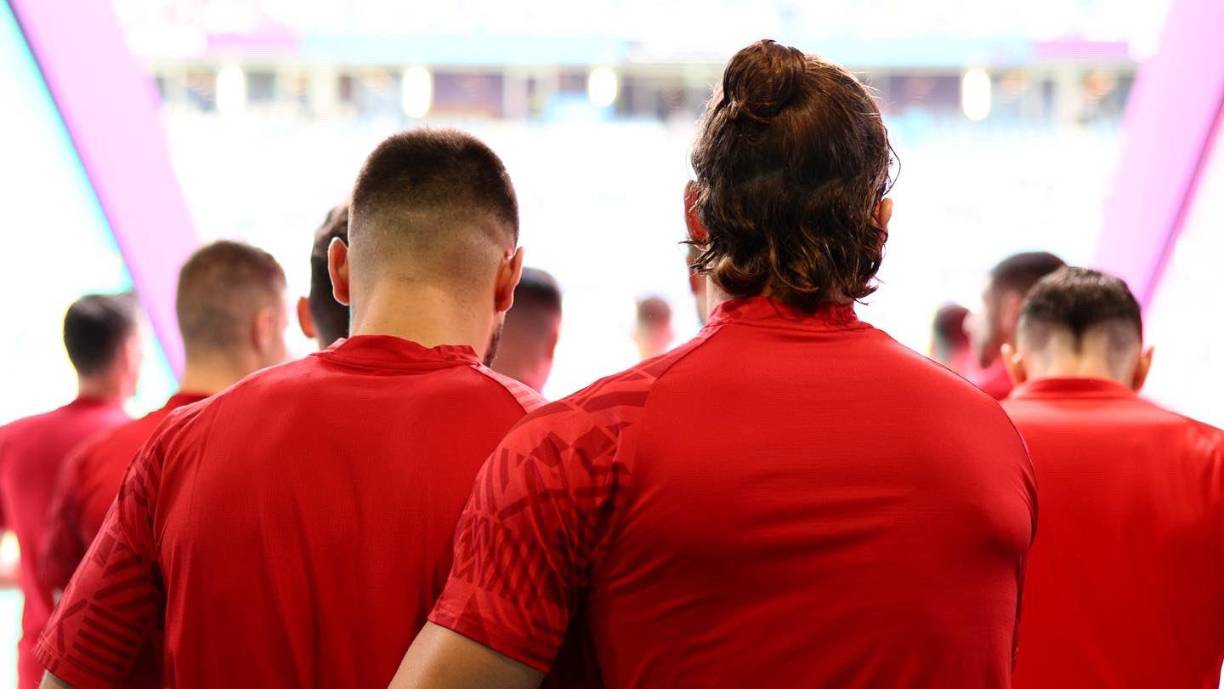 El periodista Richard Wilson reveló algunas supuestas <b>infidelidades</b> entre algunos <b>integrantes del plantel</b> y esposas de <b>compañeros de selección de Serbia.</b>