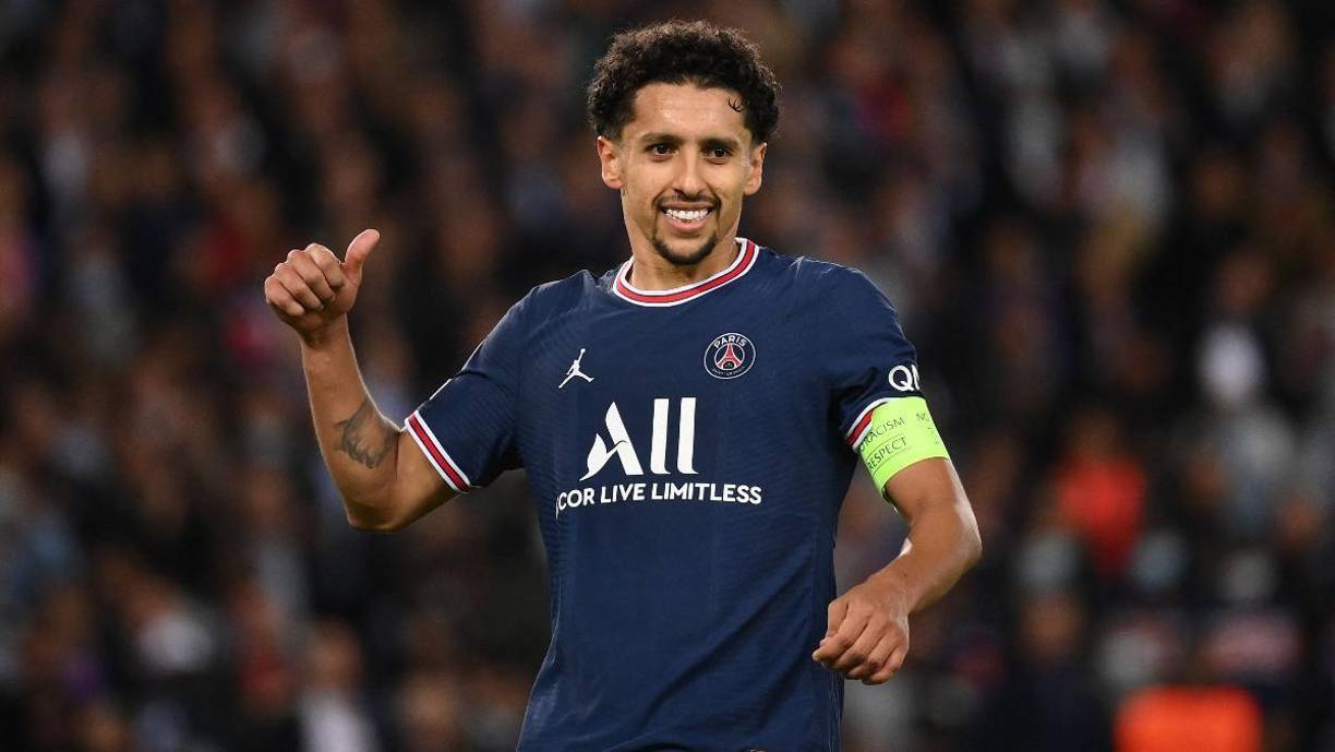 Según prensa francesa, el Al-Ittihad de Arabia Saudita quiere al zaguero brasileño Marquinhos. Sin embargo, el central pretende seguir en el club parisino.