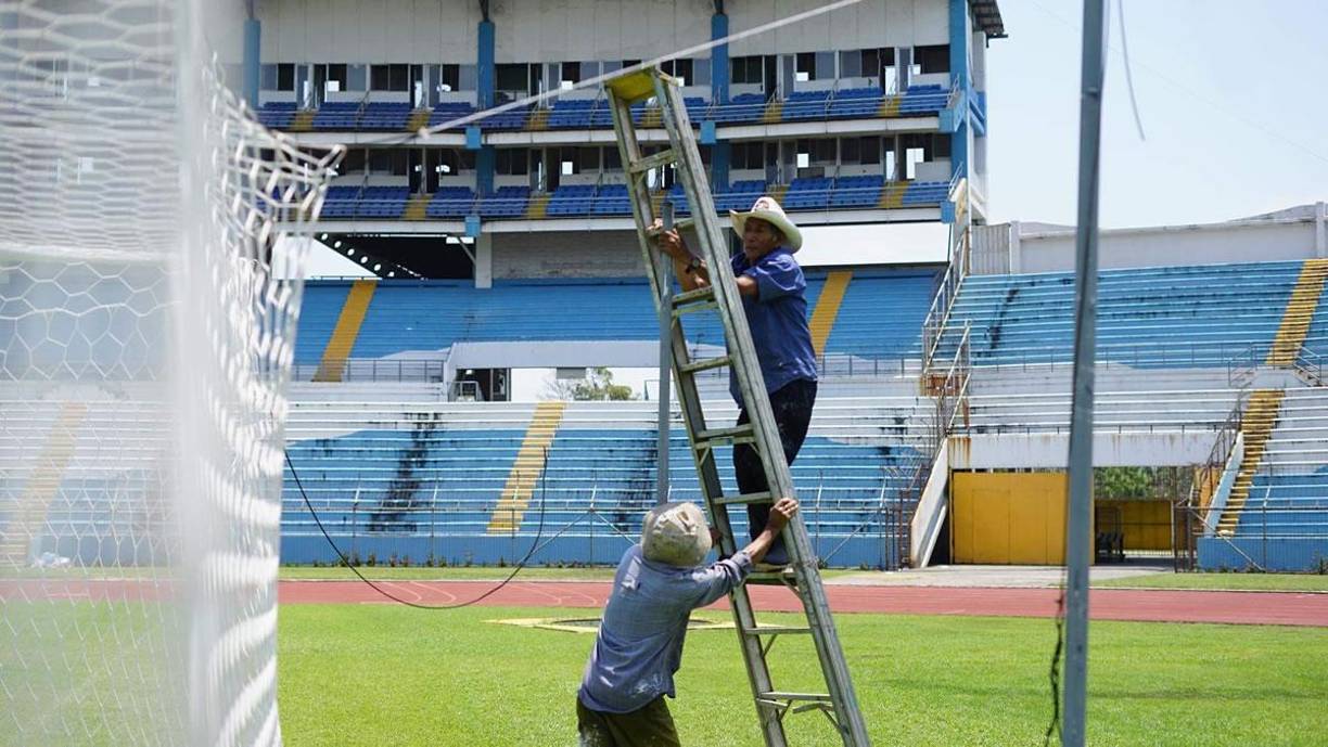 Así pulen el estadio Olímpico para el juego Motagua - Tigres