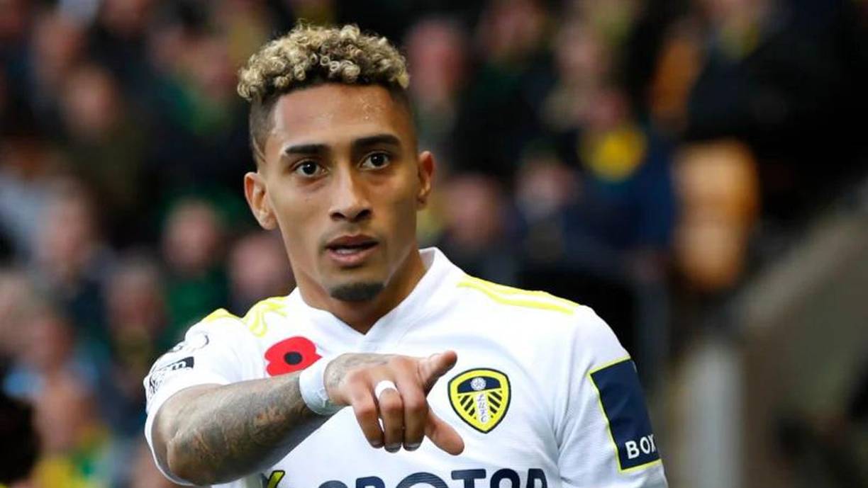 El Barcelona ha presentado una primera oferta por Raphinha. El club azulgrana ha ofrecido 35 millones de euros al Leeds United para hacerse con el extremo zurdo brasileño ya que lo ven como el sustituto de Dembélé. Foto AFP.