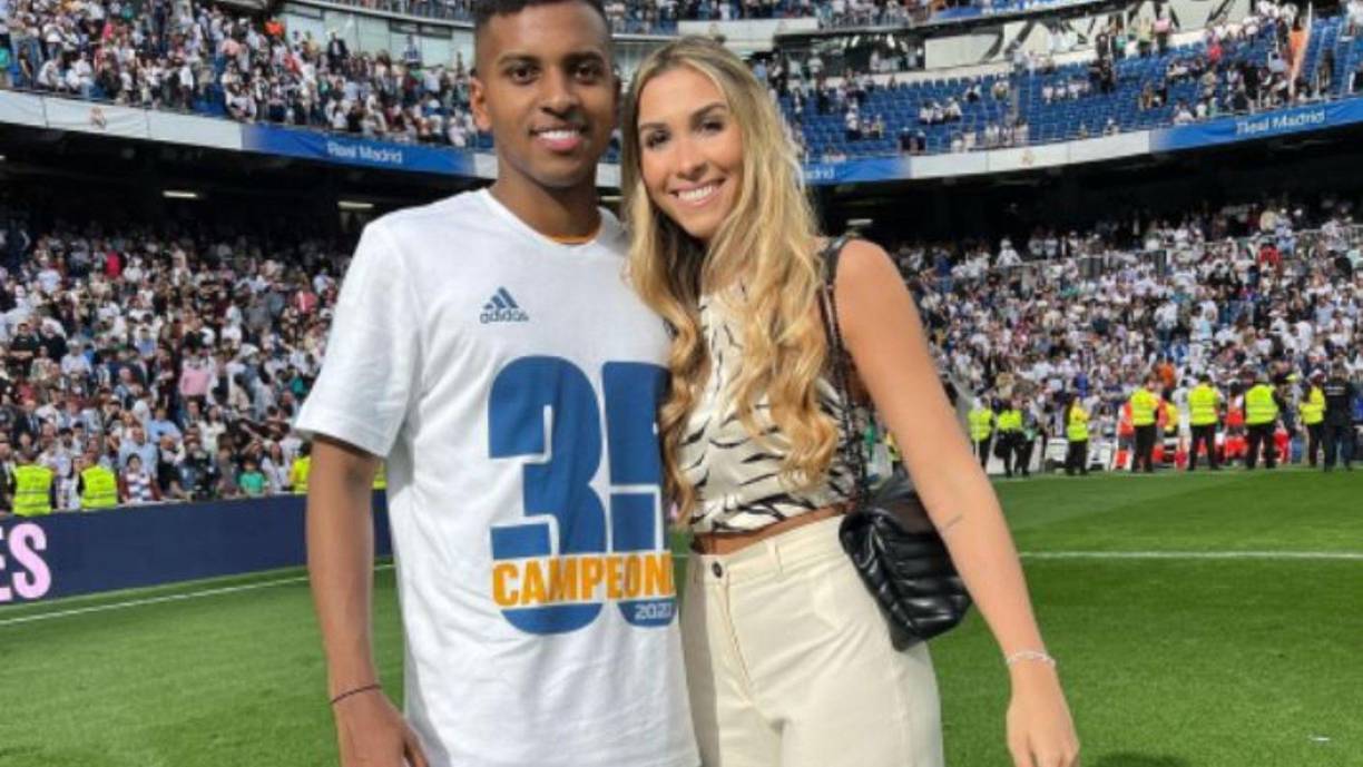 Rodrygo tuvo una relación en los últimos años con Luana Atik. La prensa acusa al brasileño de haberle sido infiel a Luana con Pamella.